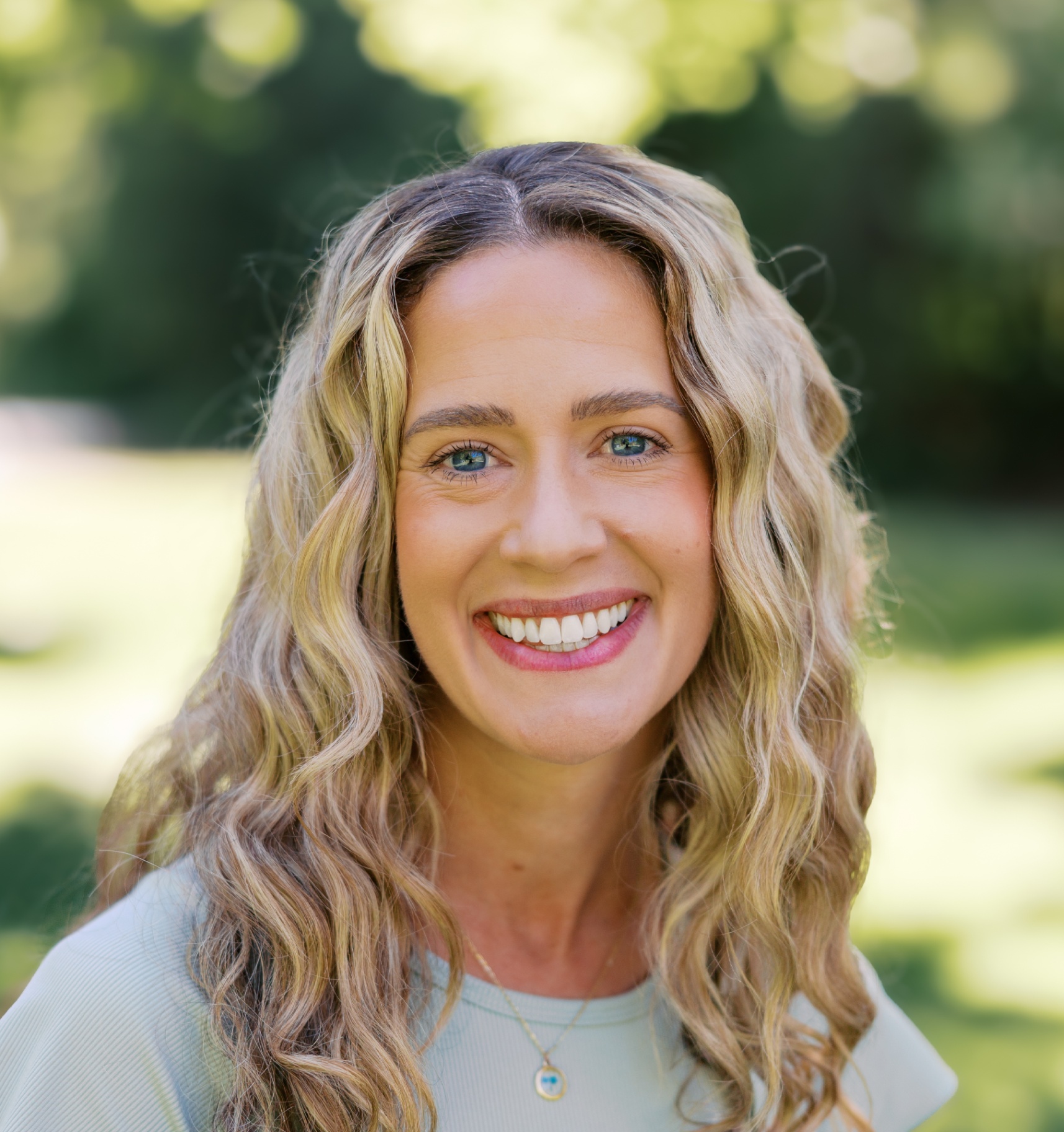 Andrea McAffee, MFT-Student Intern
